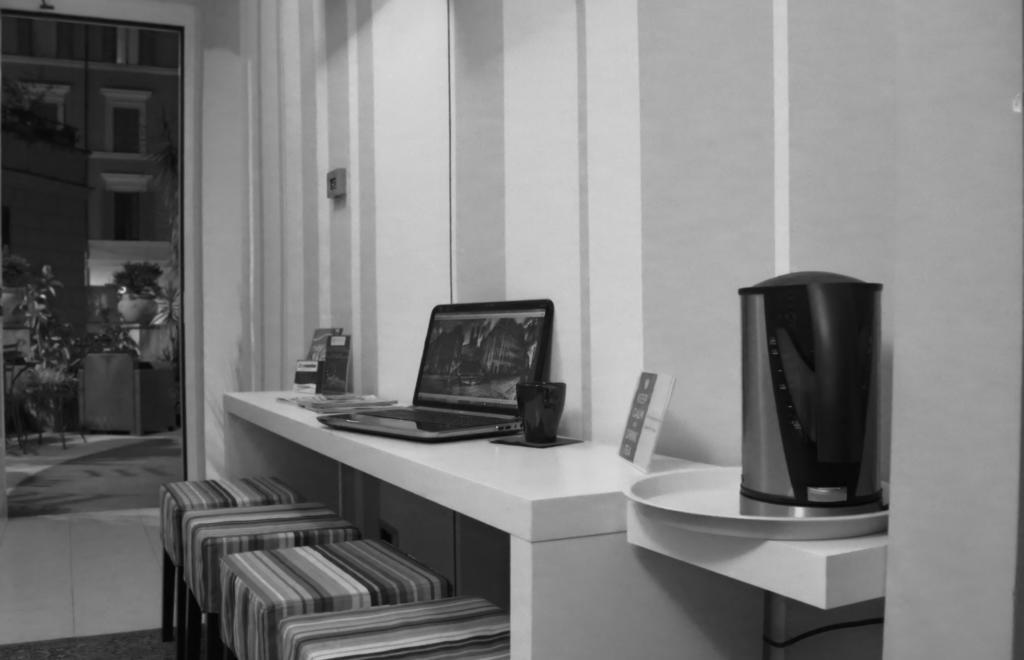 Hotel Felice Rome Bagian luar foto