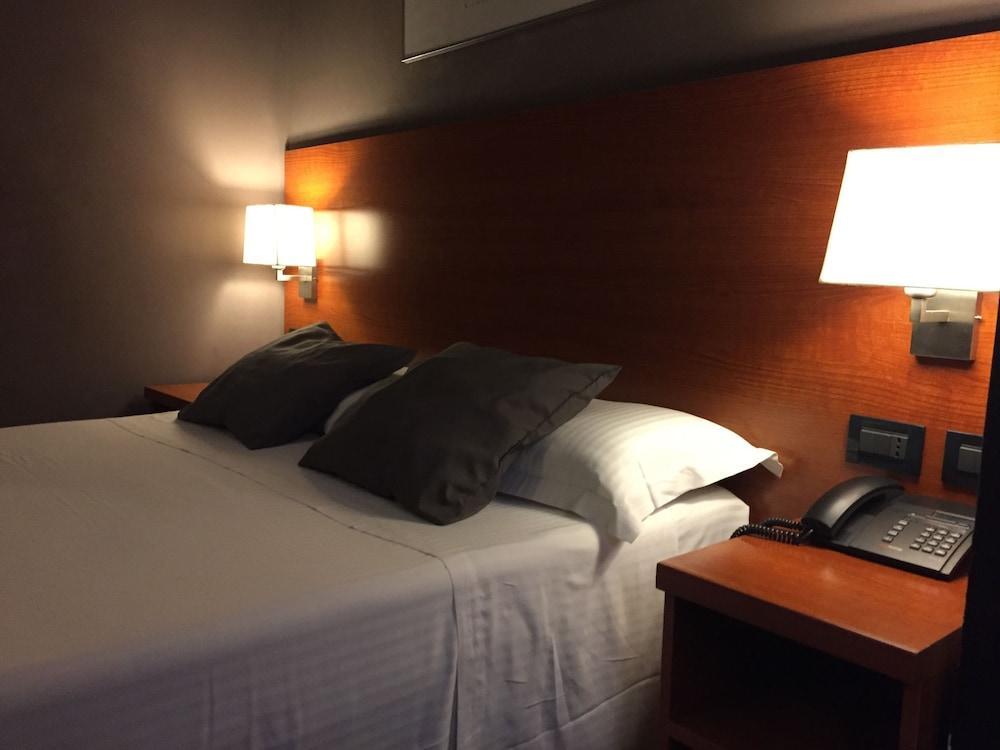 Hotel Felice Rome Bagian luar foto